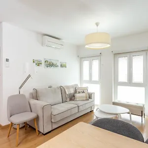 Of Principe Real Liberdade In The Heart Of With Private Parking Lisbon